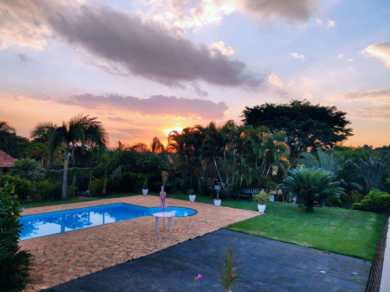 Vista deslumbrante da Chácara Recanto do Pardal